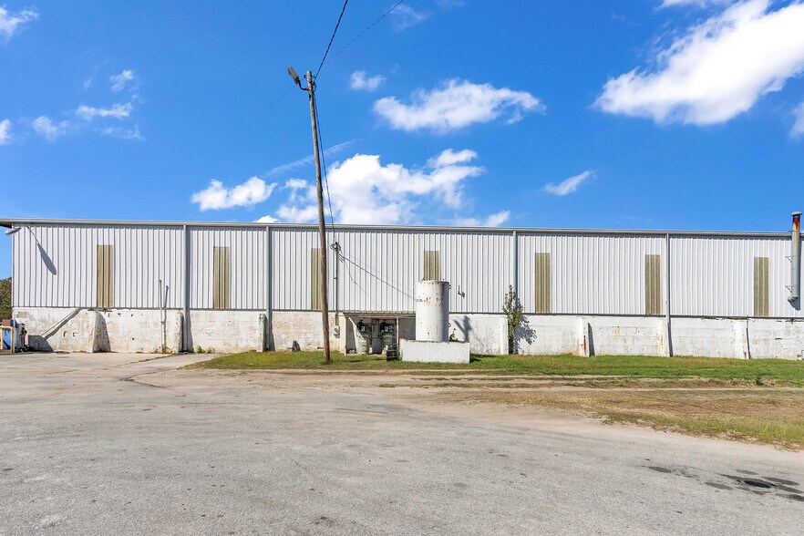 More Photos Of 940 Molly Pond Rd, Augusta Office For Lease