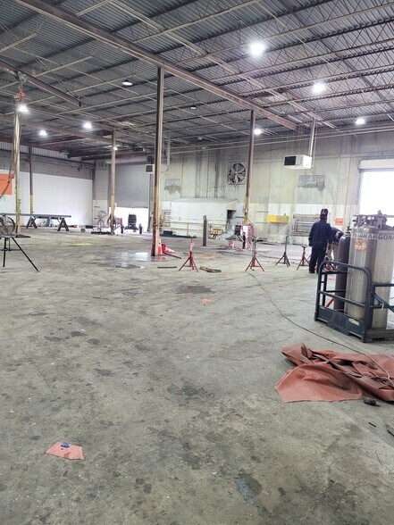More Photos Of 102 S Avenue A, Freeport Manufacturing For Sale