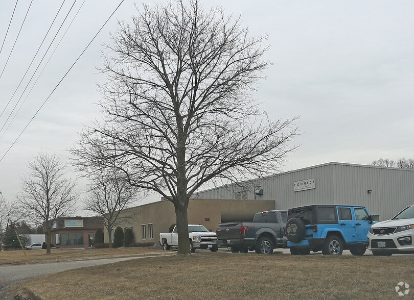 More Photos Of 139 Dearborn Pl, Waterloo Warehouse For Lease