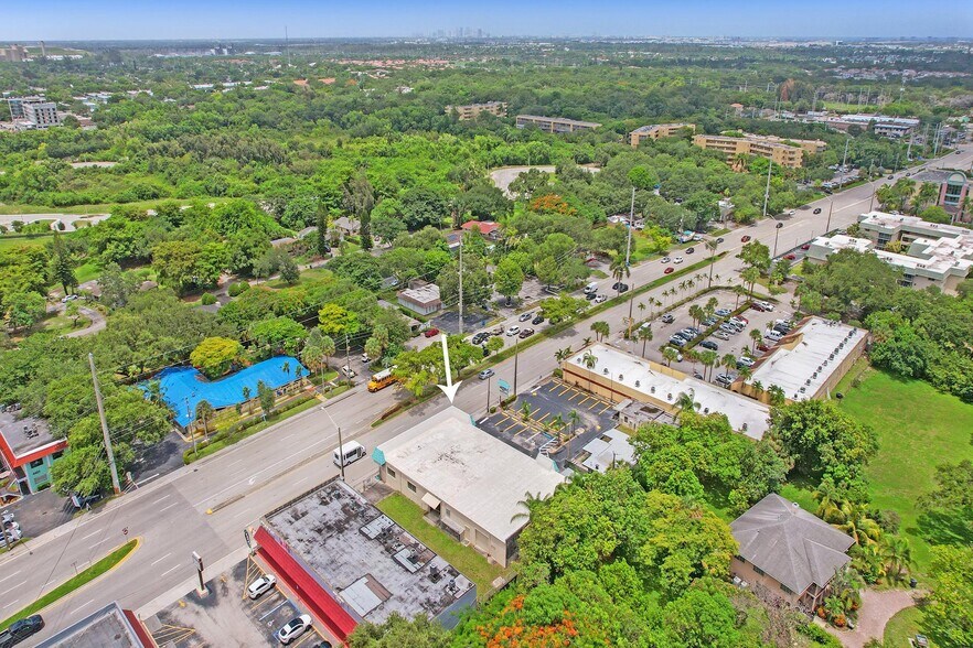 More Photos Of 5870 Stirling Rd, Hollywood Auto Repair For Lease