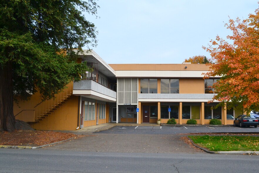 More Photos Of 565 Union St NE, Salem Office For Lease
