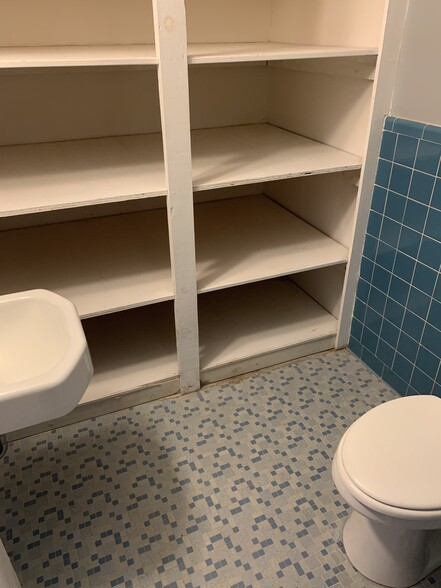 More Photos Of 1924 Warm Springs Rd, Columbus Medical For Sale