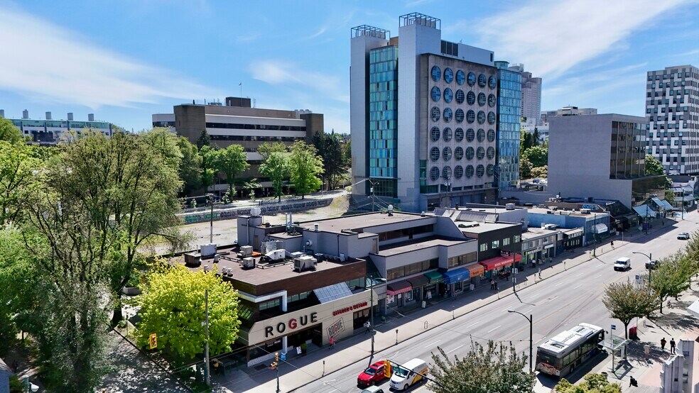More Photos Of 604-614 W Broadway, Vancouver Storefront Retail Office For Lease