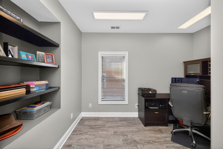 More Photos Of 446 Roy Arnold Blvd, Danville Industrial For Sale