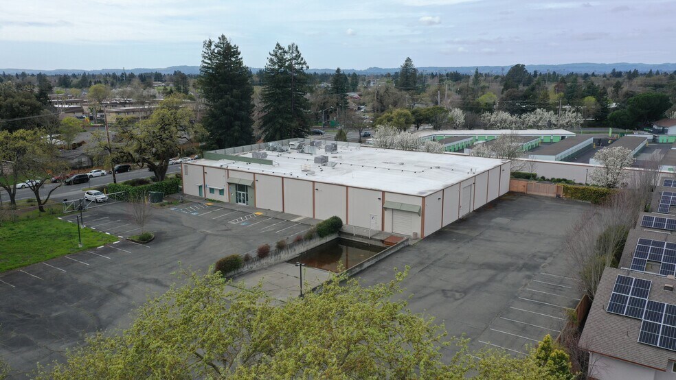 More Photos Of 2049 W Steele Ln, Santa Rosa Warehouse For Sale