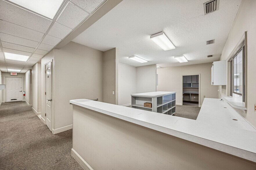 More Photos Of 1888 14th St S, Fernandina Beach Office For Lease