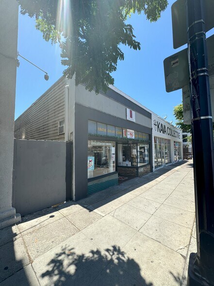 More Photos Of 1727 University Ave, San Diego Freestanding For Lease