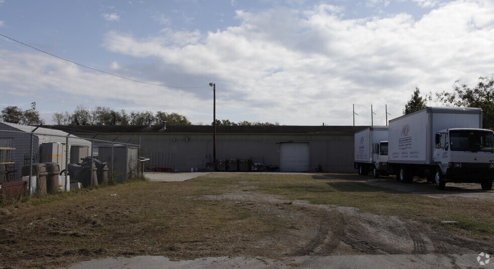 More Photos Of 10 Dooley Ave, Savannah Warehouse For Lease