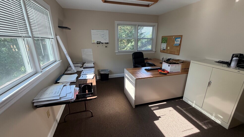 More Photos Of 205 State Route 31 N, Washington Office Residential For Sale