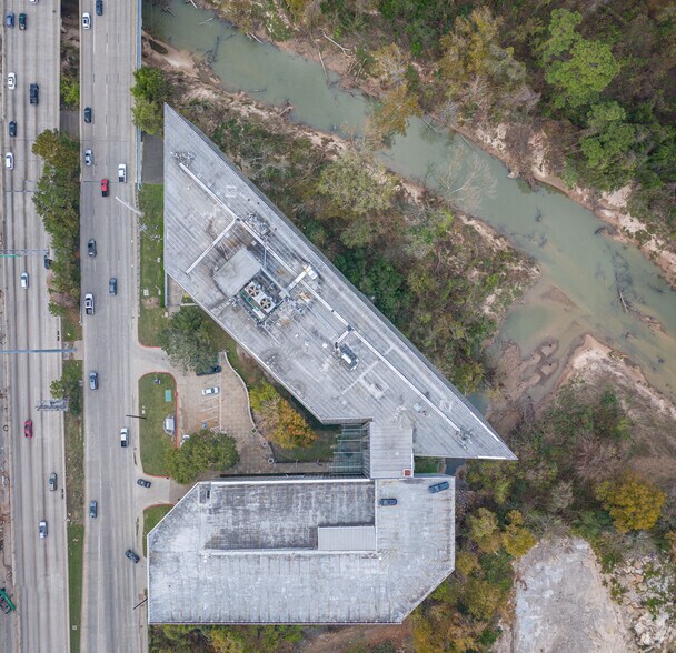 More Photos Of 1001 West Loop South, Houston Office For Lease