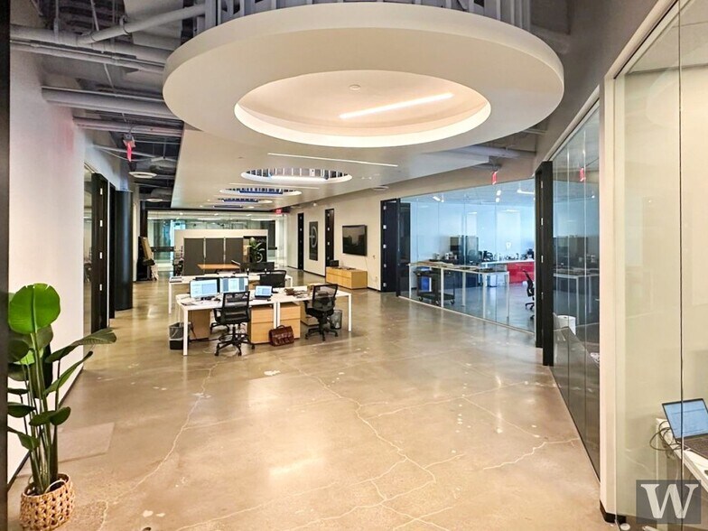 More Photos Of 700 N San Vicente Blvd, West Hollywood Office For Lease