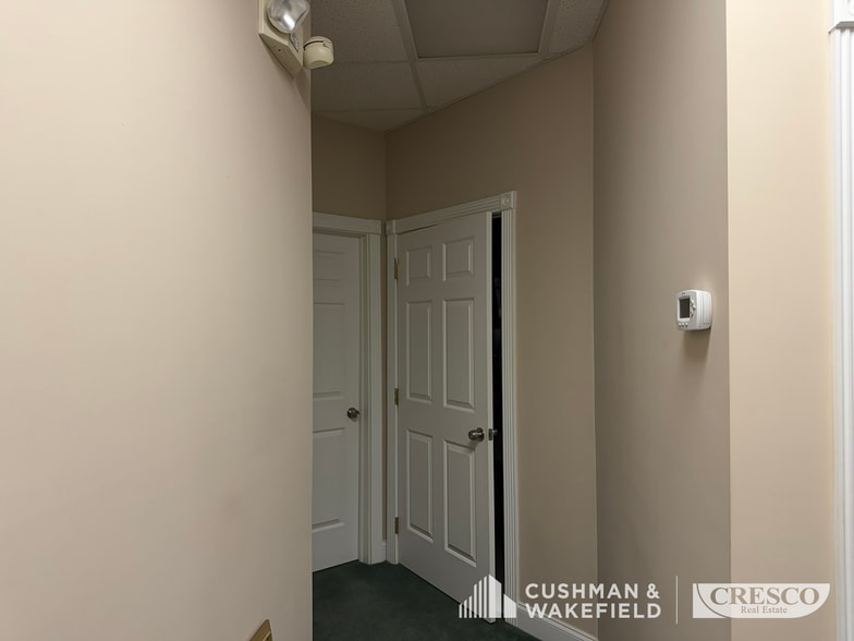 More Photos Of 33420-33442 Liberty Pky, North Ridgeville Light Distribution For Sale