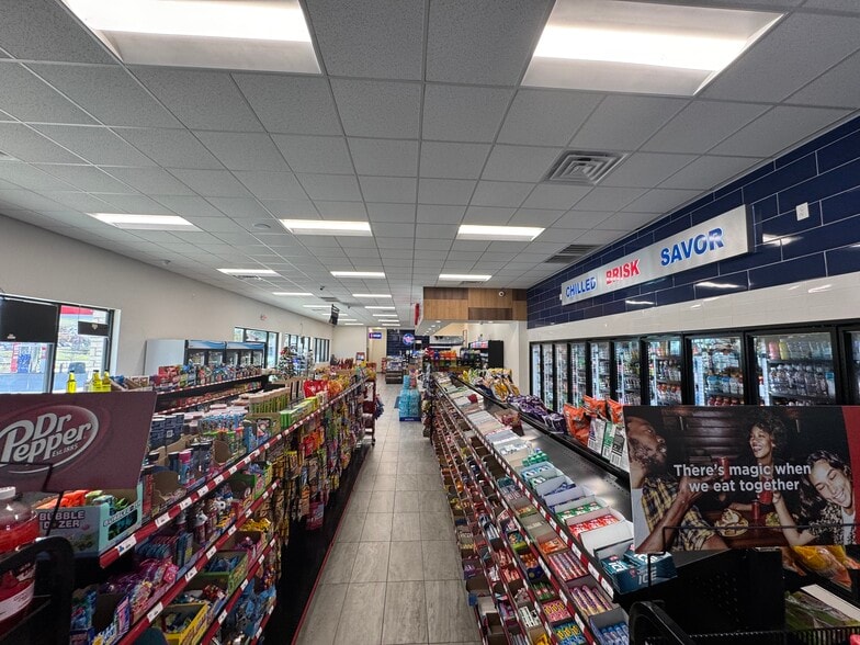 More Photos Of 5315 Troup Hwy, Tyler General Retail For Sale