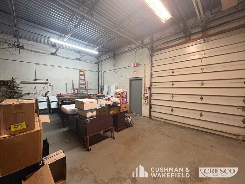 More Photos Of 9261 Ravenna Rd, Twinsburg Light Manufacturing For Sale