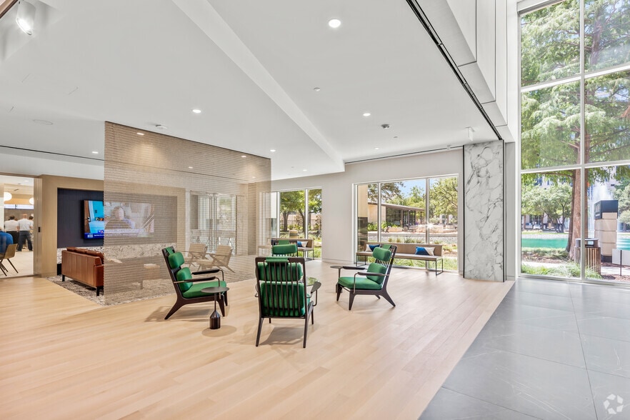 More Photos Of 14241 Dallas Pky, Dallas Office For Lease