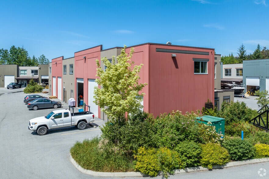 More Photos Of 12835 Lilley Dr, Maple Ridge Warehouse For Lease