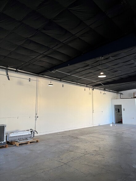 More Photos Of 9617 Alpaca St, South El Monte Warehouse For Lease