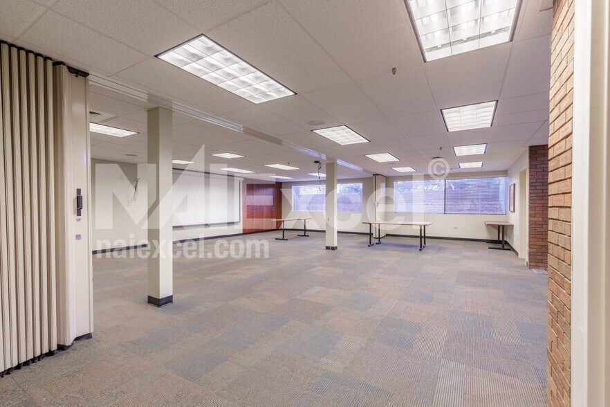 More Photos Of 1 S Main St, Saint George Bank For Sale
