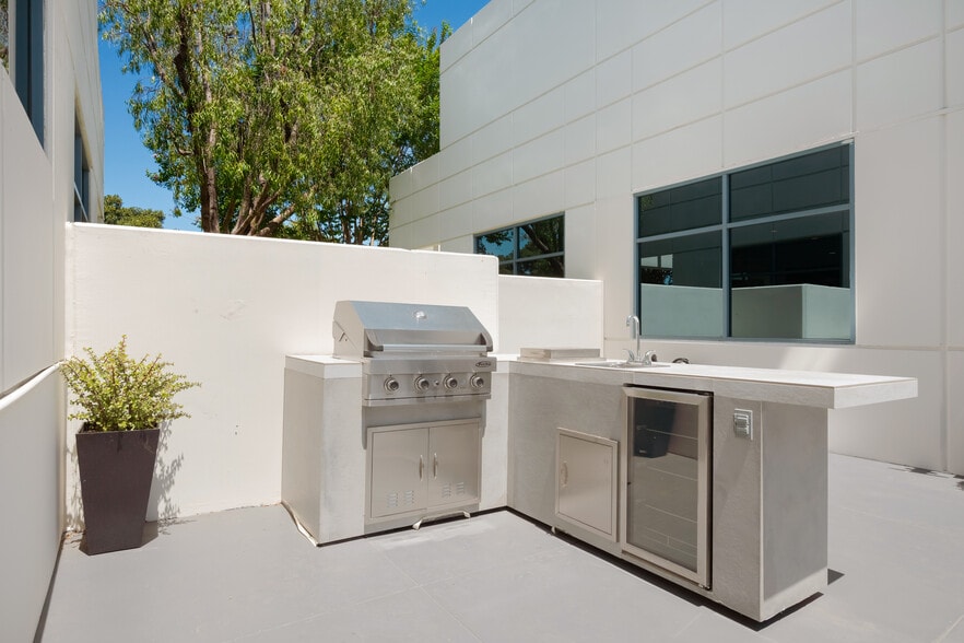 More Photos Of 12 Mauchly, Irvine Research And Development For Sale