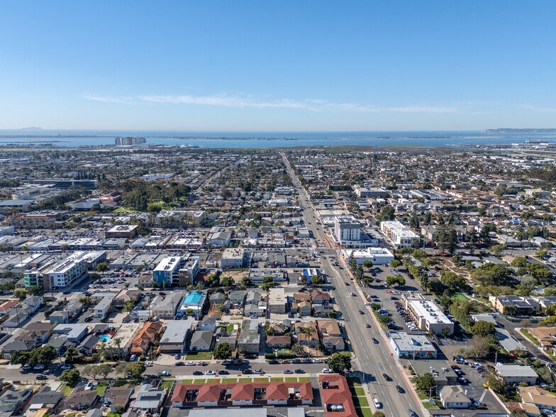 More Photos Of 210-12 Del Mar Ave, Chula Vista Apartments For Sale