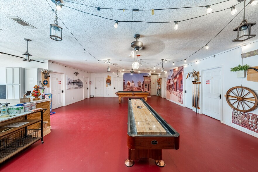 More Photos Of 3402 Goodnight Blvd, Wills Point Research And Development For Sale