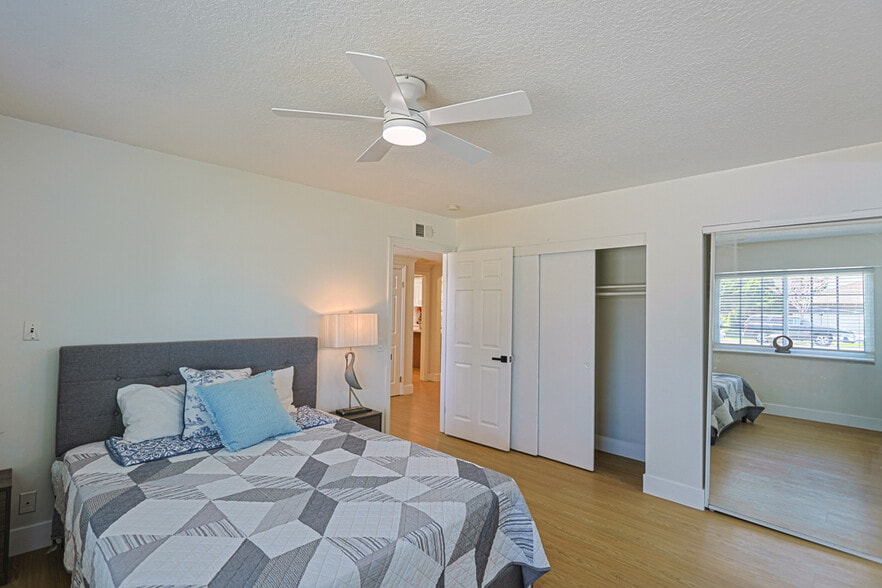 More Photos Of 17819 Bay St, Fountain Valley Specialty For Sale