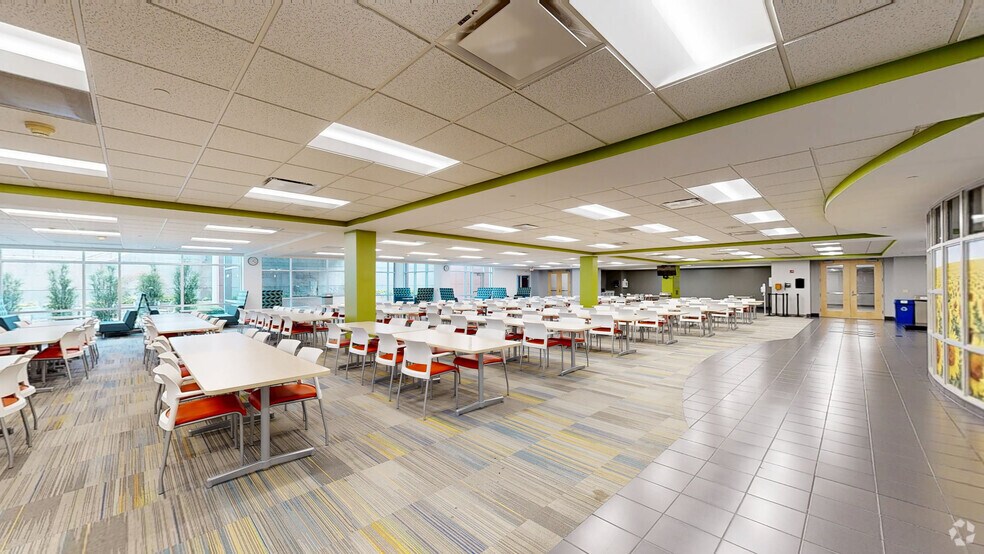 More Photos Of 6800 W 115th St, Overland Park Coworking Space