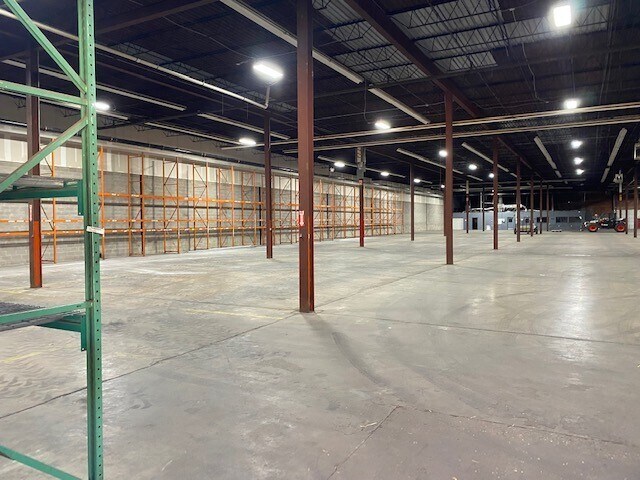 More Photos Of 615 W Wilshire Blvd, Oklahoma City Warehouse For Sale