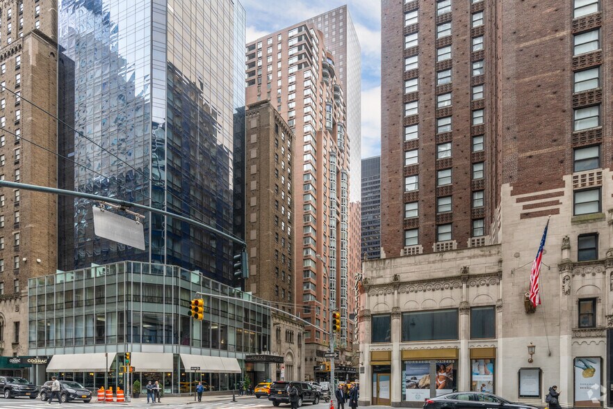 More Photos Of 145 E 48th St, New York Apartments For Sale