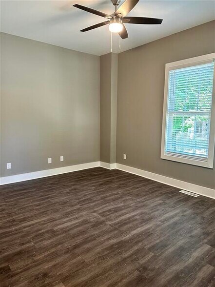 More Photos Of 1327 Park St, Bowling Green Apartments For Sale