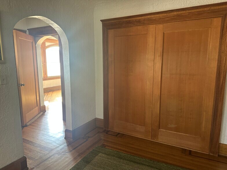 More Photos Of 527 S Arlington Ave, Reno Office Residential For Lease