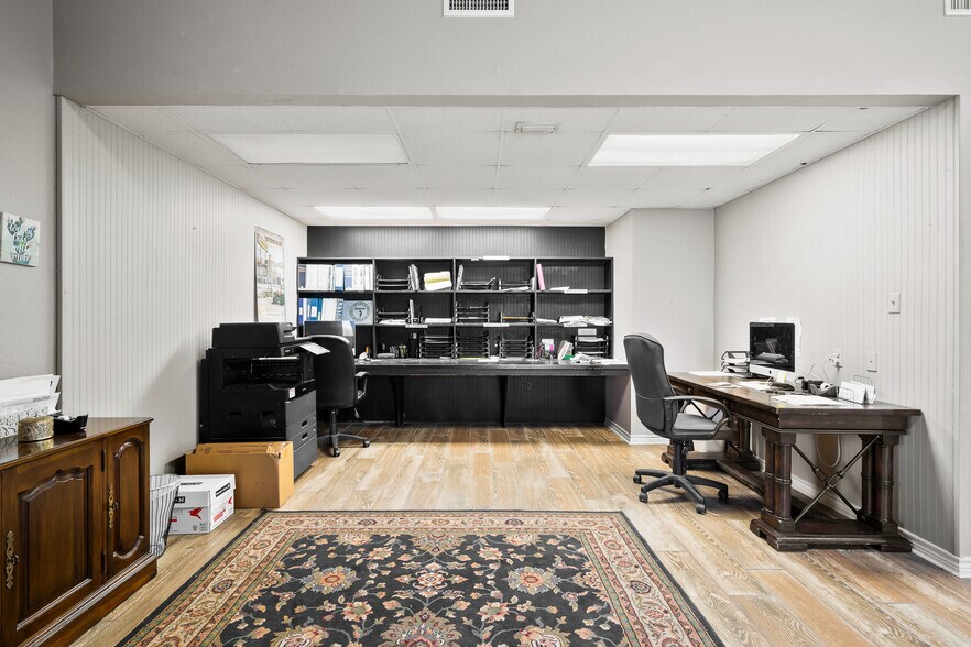 More Photos Of 8808 County Road 1458, Taft Flex For Sale