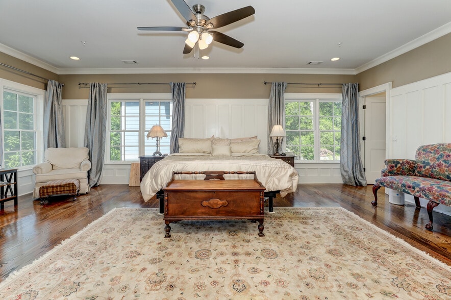 More Photos Of 2972 Lookout Pl NE, Atlanta Office Residential For Sale