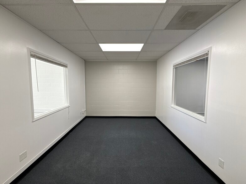 More Photos Of 2607 W Olive Ave, Burbank Office For Lease