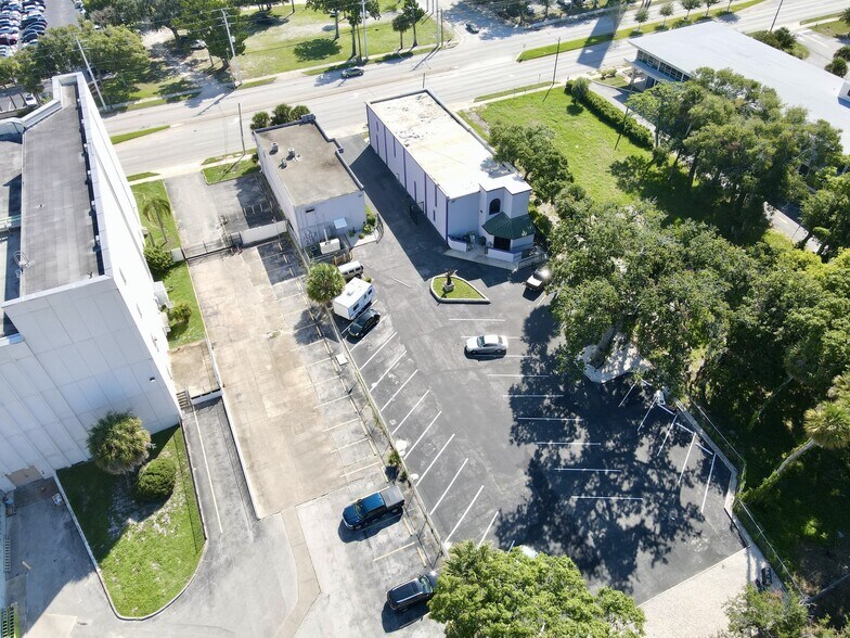 More Photos Of 240 N Ridgewood Ave, Daytona Beach Unknown For Lease