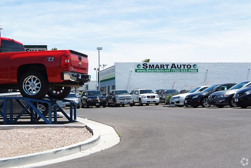 More Photos Of 3105 E Sahara Ave, Las Vegas Auto Repair For Lease