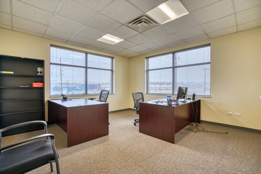 More Photos Of 1110 Boston Ave, Longmont Research And Development For Sale