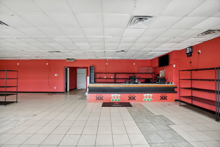 More Photos Of 9240 State Highway 75 S, New Waverly Convenience Store For Sale