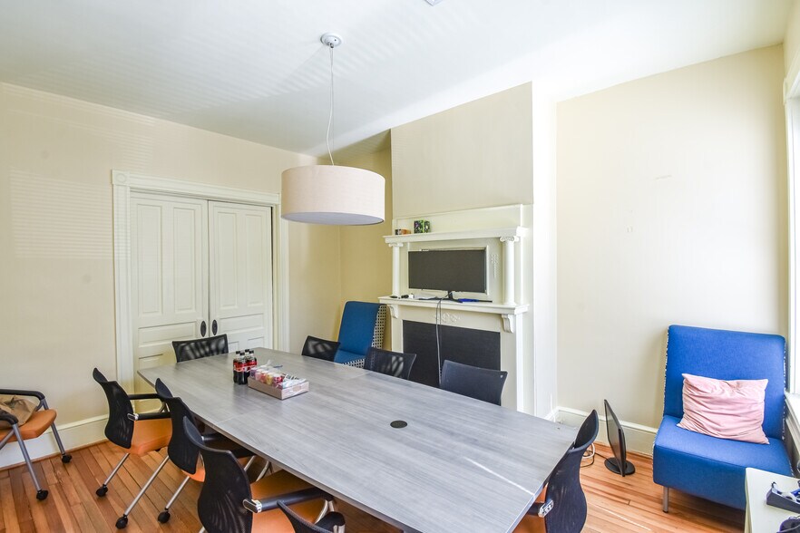 More Photos Of 1511 King St, Alexandria Office Residential For Lease