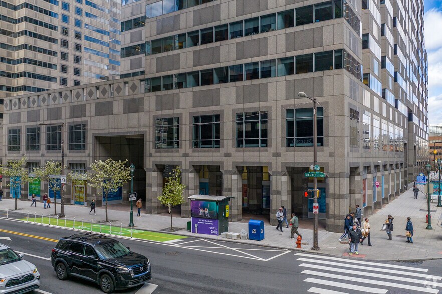More Photos Of 2001 Market St, Philadelphia Unknown For Lease