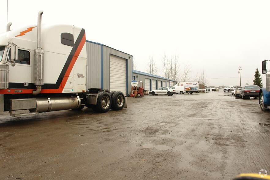 More Photos Of 3027 W Hayden Ave, Hayden Self Storage For Lease