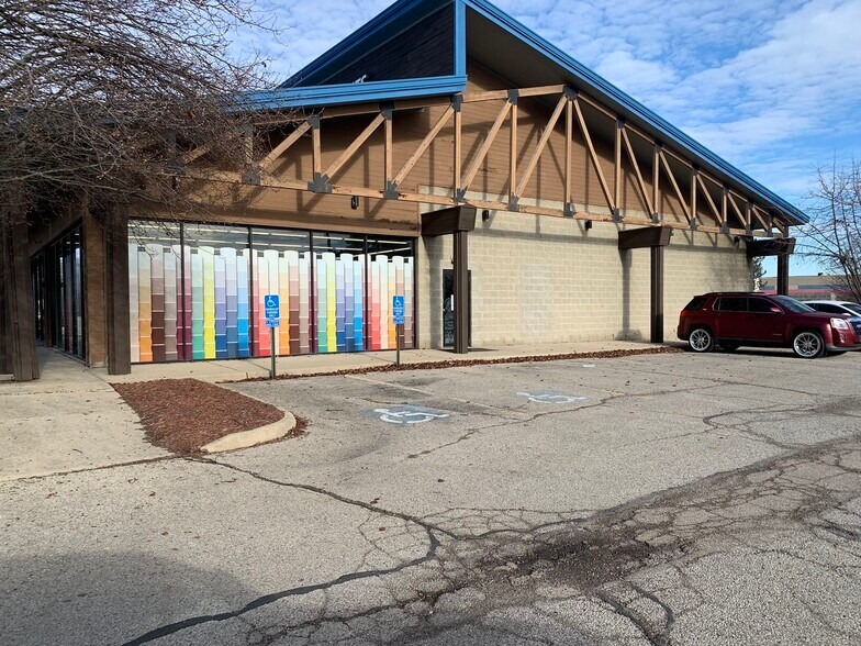 More Photos Of 5537-5597 Salem Ave, Dayton Unknown For Lease