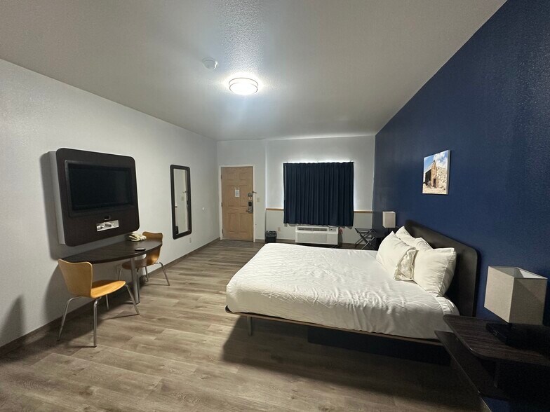 More Photos Of 20 Swenson Way, Dillon Hotel For Sale