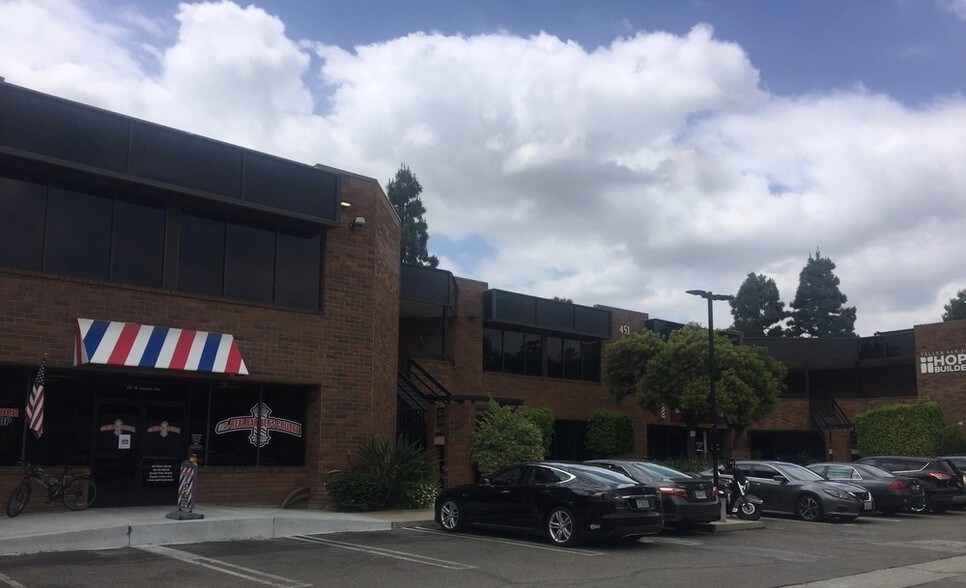 More Photos Of 401 W Lincoln Ave, Anaheim Office For Lease