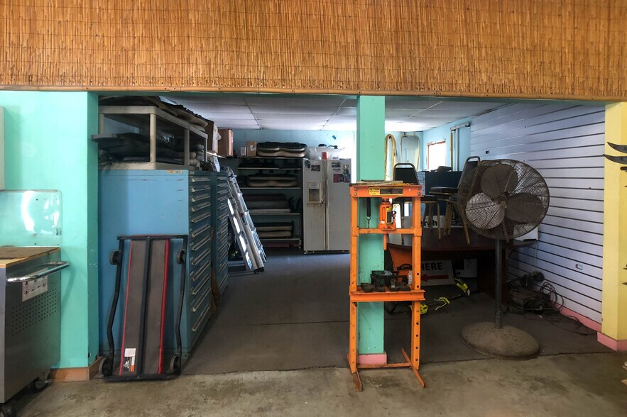 More Photos Of 1825 Overseas Hwy, Marathon Office For Lease