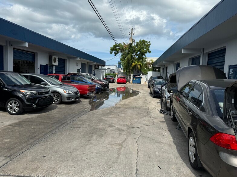 More Photos Of 5791 Plunkett St, Hollywood Light Manufacturing For Lease