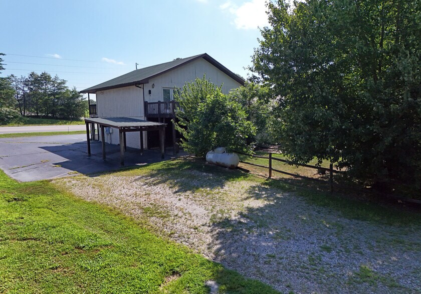 More Photos Of 10 Deer Crossing Trl, Blairsville Office For Sale
