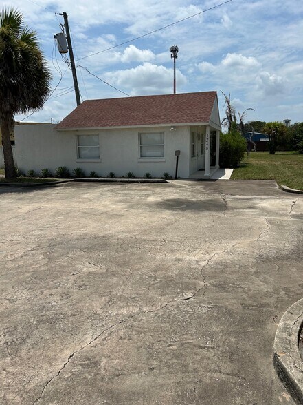 More Photos Of 1250 S Harbor City Blvd, Melbourne Medical For Sale