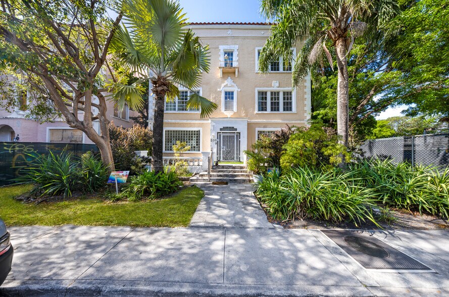 More Photos Of 236 NE 28th St, Miami Apartments For Sale