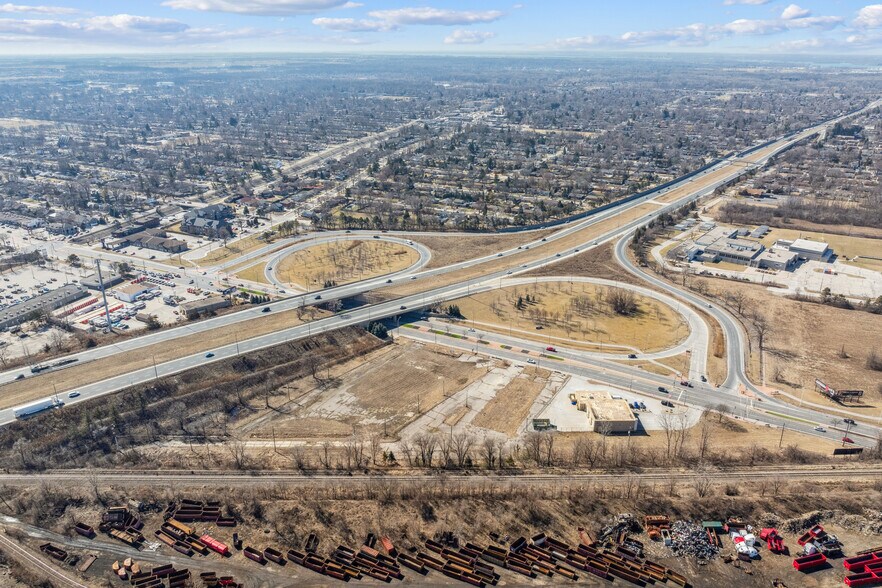 More Photos Of 2714 Dougall Ave, Windsor Land For Sale